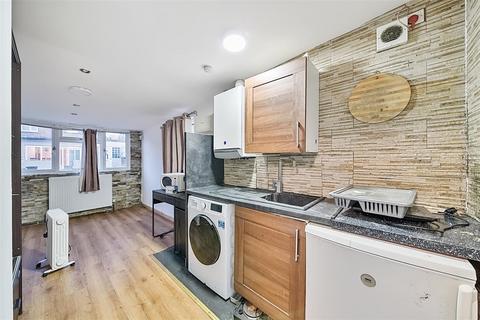 9 Hackbridge Road, Wallington, SM6 7AY