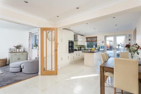 3 Coney Hill, Kelfield, York, YO19 6RL