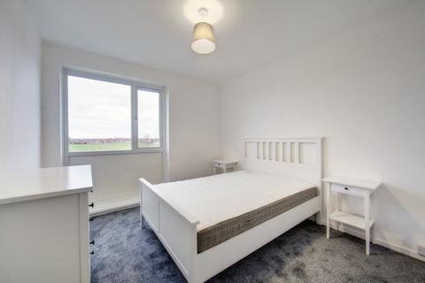 1 bedroom flat to rent, Boston Court, Palmersville,