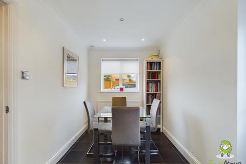 13 Ashfield, Chineham, Basingstoke, RG24 8UF