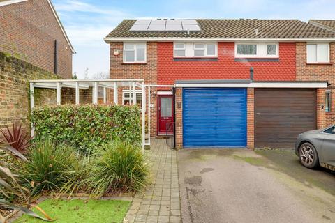 3 bedroom house for sale, Gable Court, Lawrie Park Avenue, Sydenham