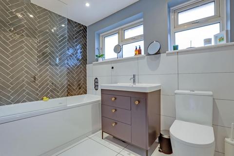 1 Gable Court, London, SE26 6HR