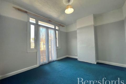 104 Alma Avenue, Hornchurch, RM12 6BP