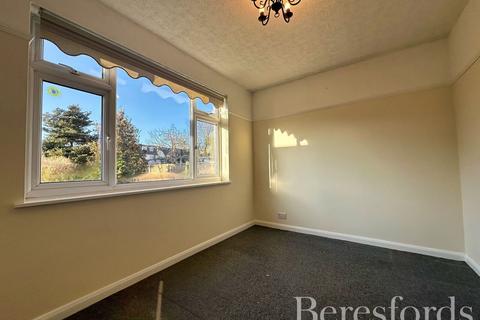 104 Alma Avenue, Hornchurch, RM12 6BP