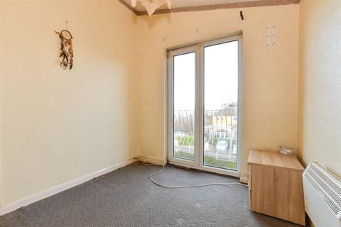 2 bedroom flat for sale, Great Preston Road, Ryde, Isle of Wight