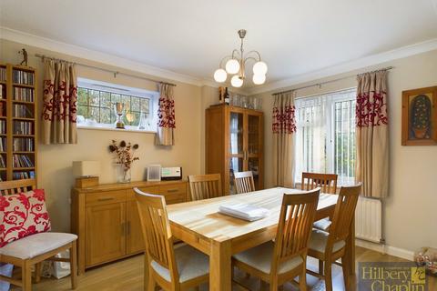 4 bedroom detached house for sale, South Drive, Warley, Brentwood, Essex, CM14