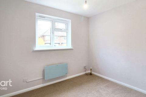 1 bedroom maisonette for sale, Foxburrows Avenue, GUILDFORD