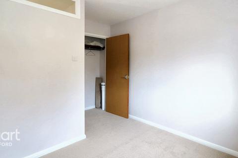 4, Foxburrows Court Foxburrows Avenue, Guildford, GU2 8LD