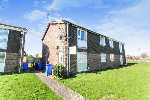 2 bedroom end of terrace house to rent, Chirton Green, Blyth, NE24