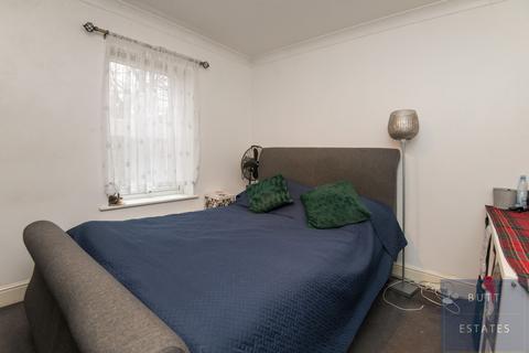 4, Fairfield Mansions Alphington Road, Exeter, EX2 8HW