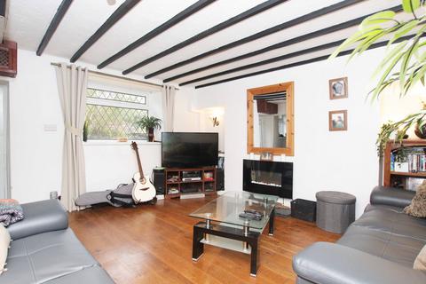 2 bedroom cottage for sale, Station Terrace, Llantwit Fardre, CF38 2EG