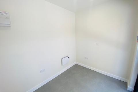 Property to rent, Hood Road, Barry, CF62