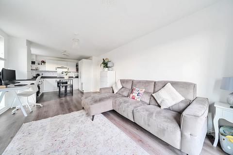 2 bedroom property for sale, Malpass Drive, Leybourne, West Malling