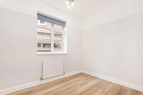 2 bedroom flat to rent, West Barnes Lane, London SW20