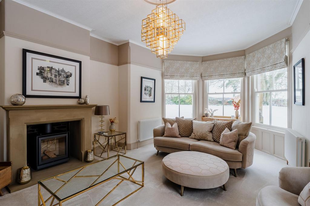 Formal Lounge