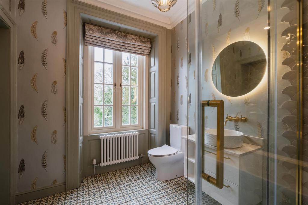 Bedroom 2 En-Suite