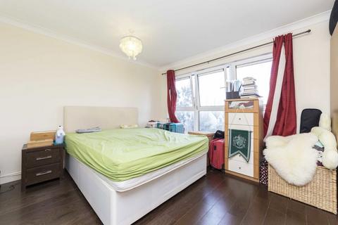 2 bedroom flat to rent, Langbourne Place, London E14