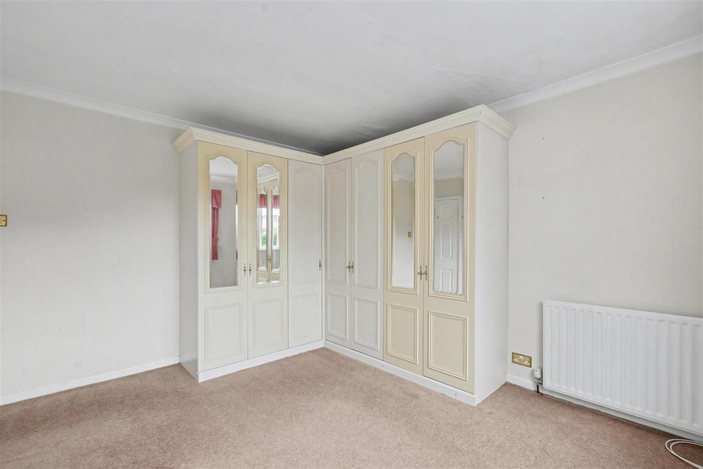 Bedroom 1 2.jpeg
