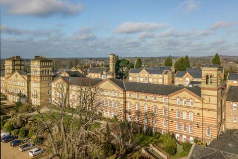 2 bedroom apartment for sale, Southdowns Park, Haywards Heath, RH16