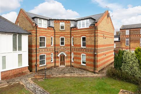 2 bedroom apartment for sale, Southdowns Park, Haywards Heath, RH16