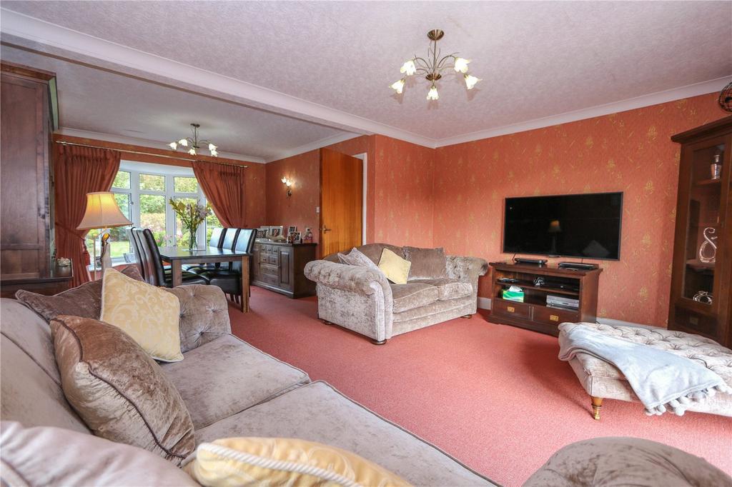 Sitting/Dining Room