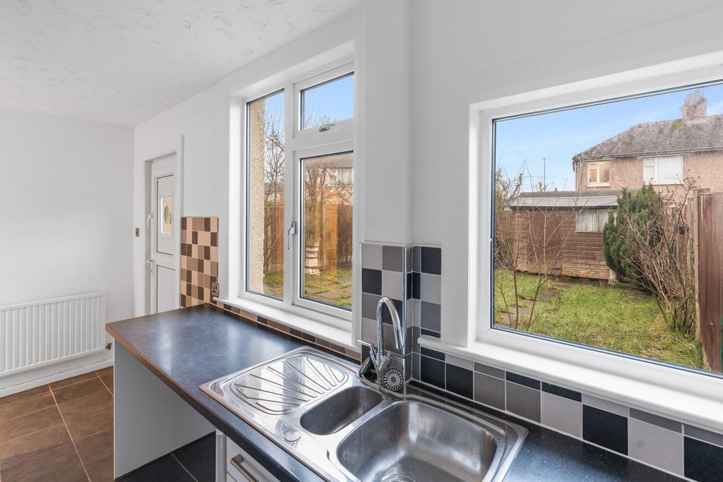 Kitchen 1.jpeg