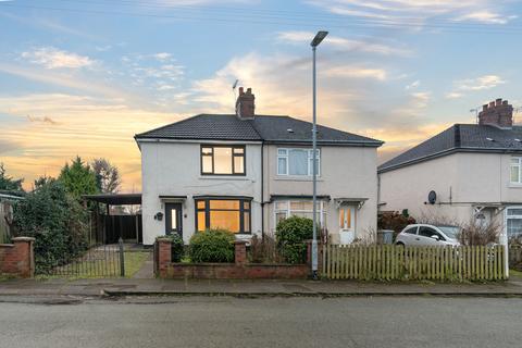 2 bedroom semi-detached house to rent, Pear Tree Avenue, Crewe, Cheshire