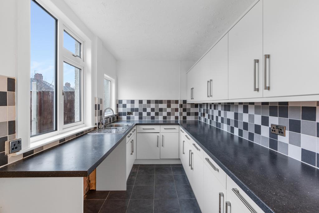 Kitchen2.jpeg