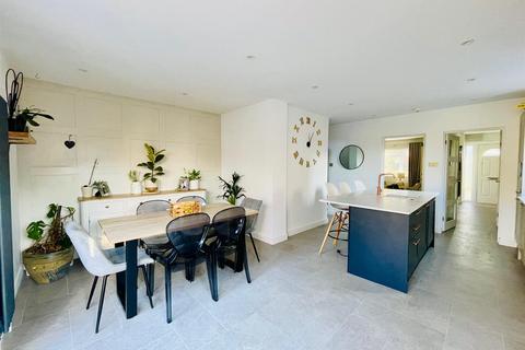 3 bedroom semi-detached house for sale, Trinity Crescent, Sunningdale