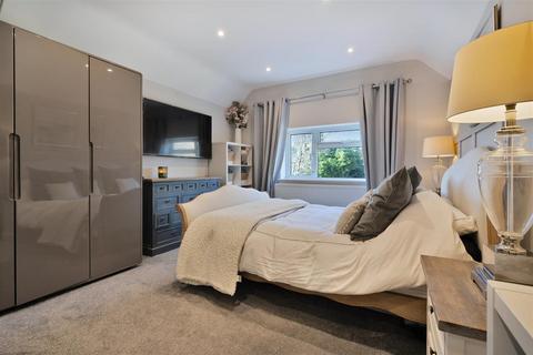 7 Trinity Crescent, Ascot, SL5 0NQ