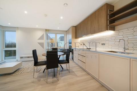 2 bedroom apartment to rent, Cairncross House, Kidbrooke Village, SE3