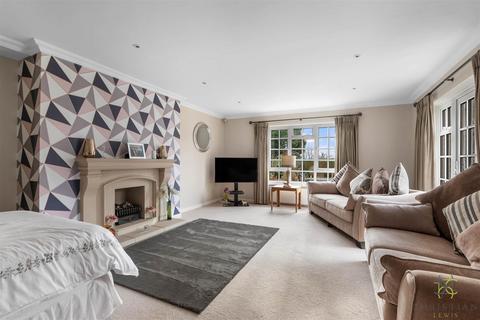 4 bedroom detached house for sale, Broadway Road, Evesham WR11