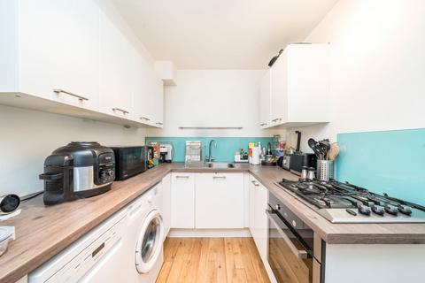 2 bedroom apartment for sale, Walerand Road, Lewisham, SE13