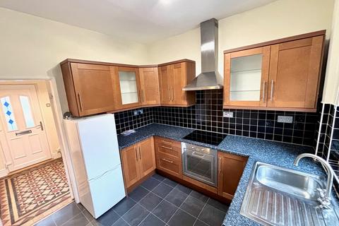 2 bedroom semi-detached house to rent, Chapel Street, Ibstock, LE67