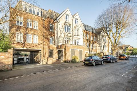 1 bedroom flat for sale, Albany Park Road, Kingston upon Thames