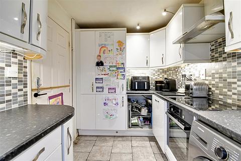 3 bedroom terraced house for sale, The Ridings, Hertford SG14