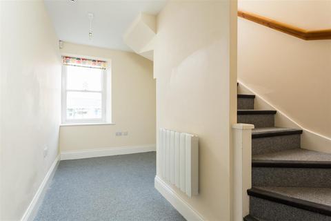 Property to rent, Bondgate, Helmsley, York