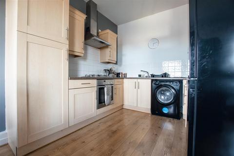 2 bedroom flat for sale, Irthlingborough Road, Wellingborough