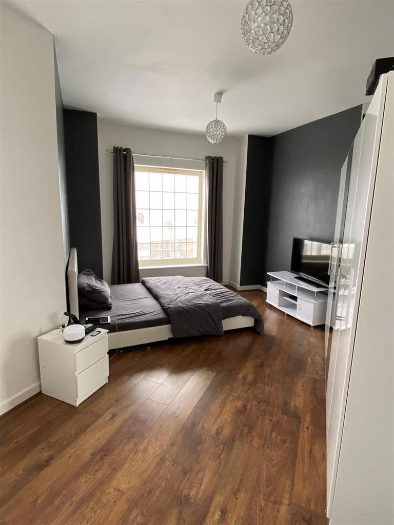 Bedroom-2.jpg