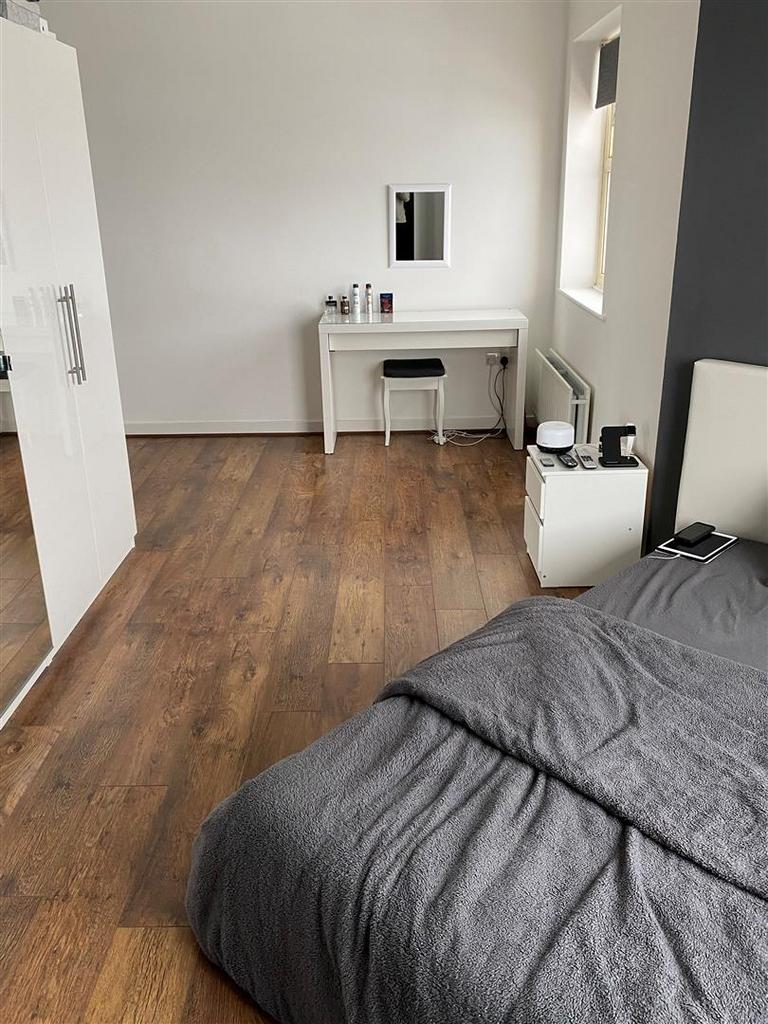 Bedroom1.jpg