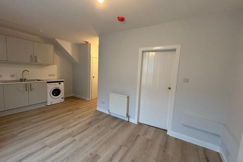 1 bedroom flat to rent, Scotts Place, Melrose, TD6