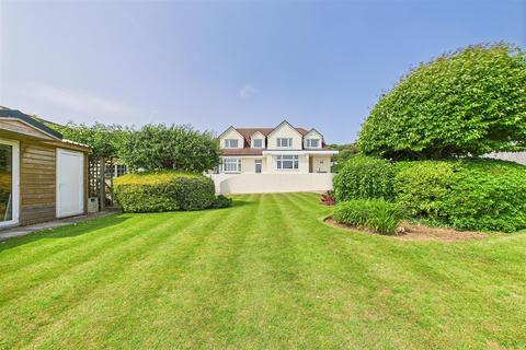 undefined, Spacious 1930s home in Tickenham with views