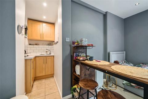 Studio for sale, Charterhouse Square, London