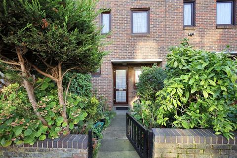 3 bedroom semi-detached house for sale, Hargrave, London N19