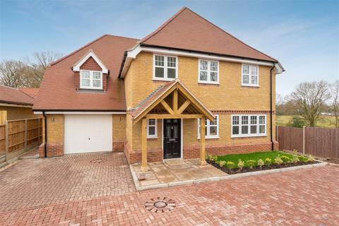 5 bedroom detached house for sale, Mushroom Castle, Winkfield Row