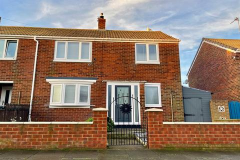 2 bedroom link detached house to rent, Grotto Gardens, South Shields