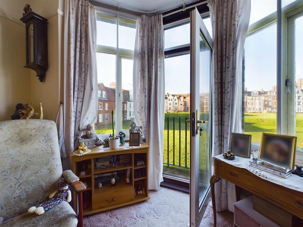 CAM04116 G0-PR0079-STILL017.jpg