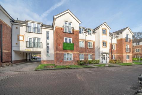 2 bedroom apartment for sale, Kingswood Close, Camberley, Surrey, GU15