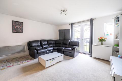 2 bedroom apartment for sale, Kingswood Close, Camberley, Surrey, GU15