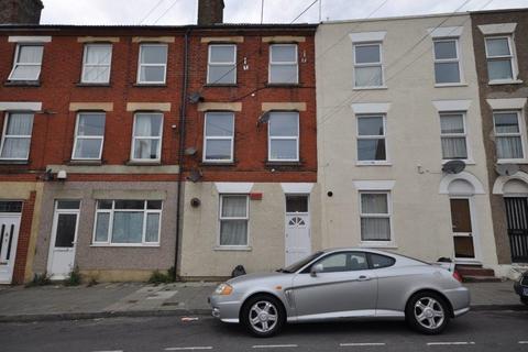 1 bedroom apartment to rent, Victoria Road Margate CT9